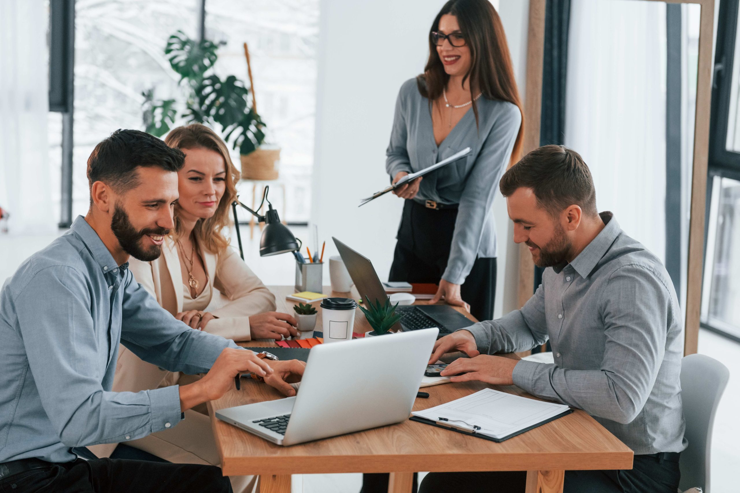 successful_team_group_of_business_people_that_wor_2025_03_18_21